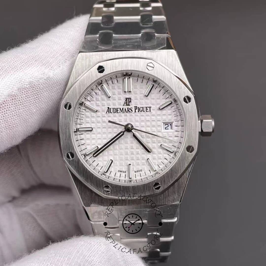 AP 77350ST.OO.1261ST.01 Royal Oak Replica Automatic 34mm Silve Dial — view 1