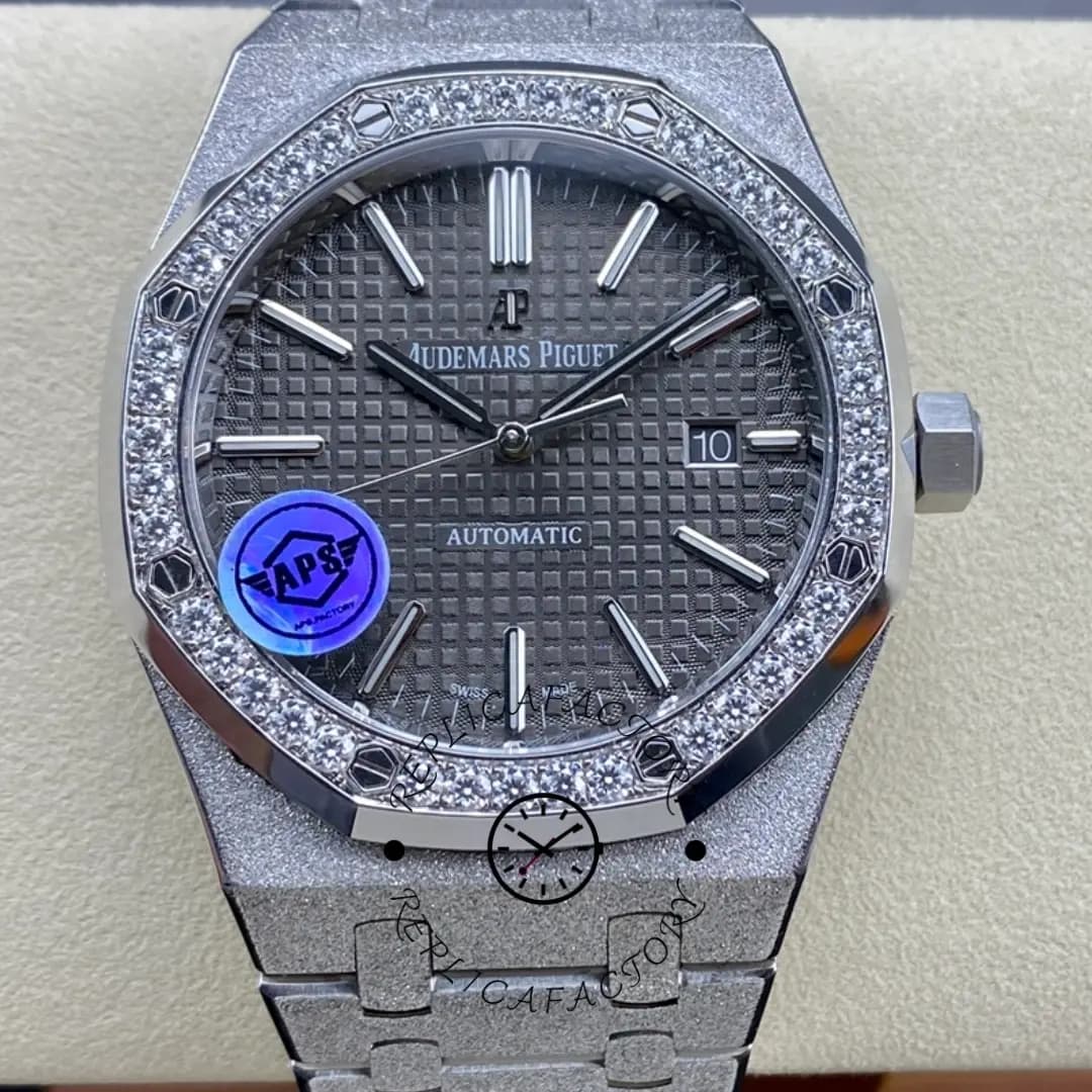 AP Royal Oak 15451ST.ZZ.1256ST.02 Frosted Diamond-Set Replica Grey Dial — view 1