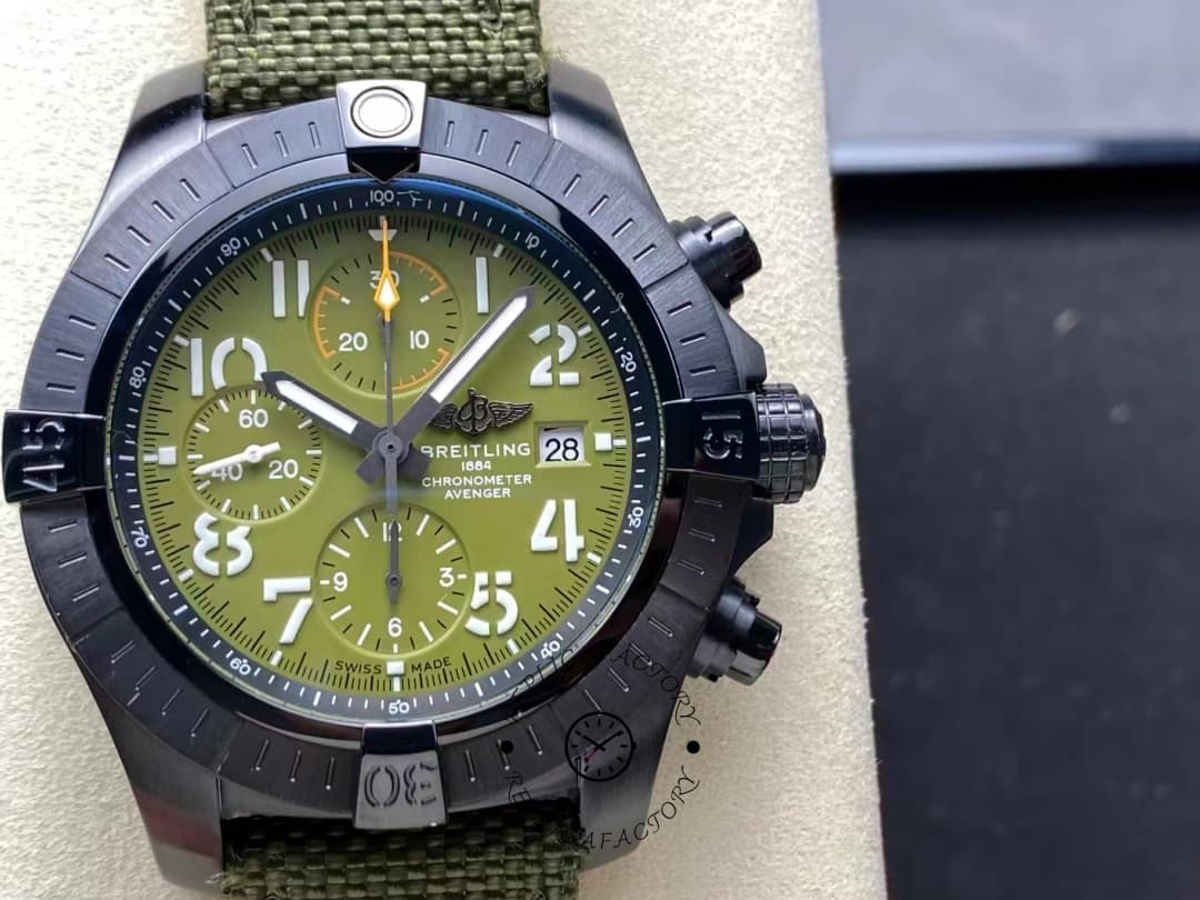 Breitling Avenger Chronograph 45MM Night Mission V13317101L1X1 1:1 Clone Green Dial — view 1
