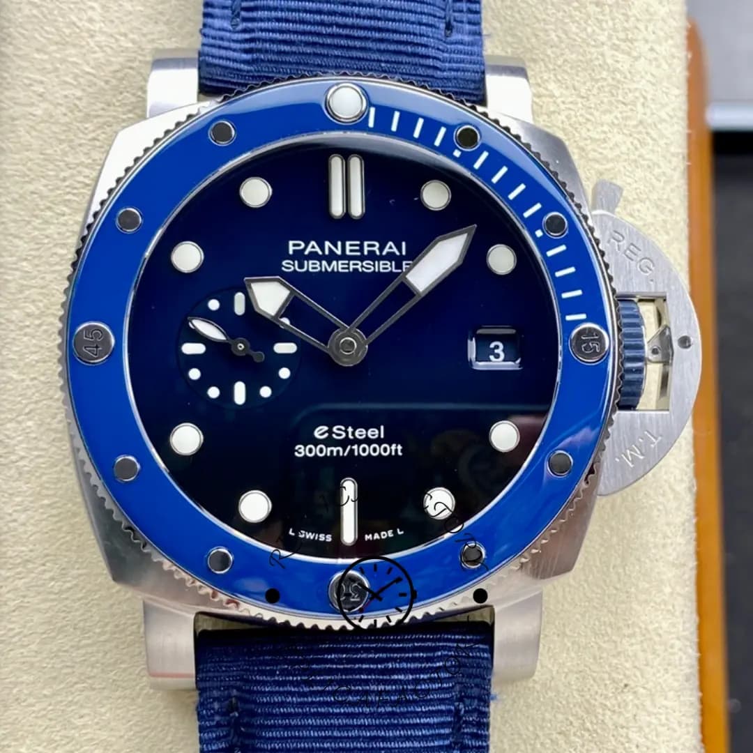 Panerai Submersible PAM01289 Replica 44MM eSteel 300m Blue Ceramic Bezel — view 1