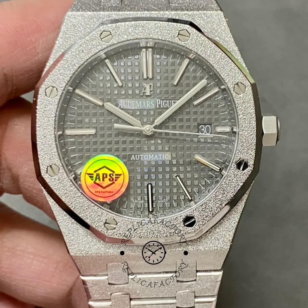 AP Royal Oak 1:1 Clone 41 Frosted White Gold 15410BC.GG.1224BC.01 Gray Dial — view 1