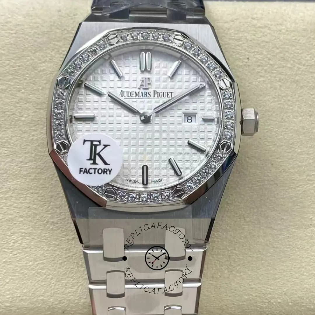 AP Royal Oak Replica Quartz 33 67651ST.ZZ.1261ST.01 Diamonds Women's Watch — view 1