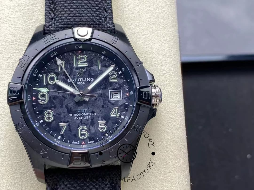 Breitling Avenger Automatic GMT Black Strap S32320101B1X1 Replica — view 1