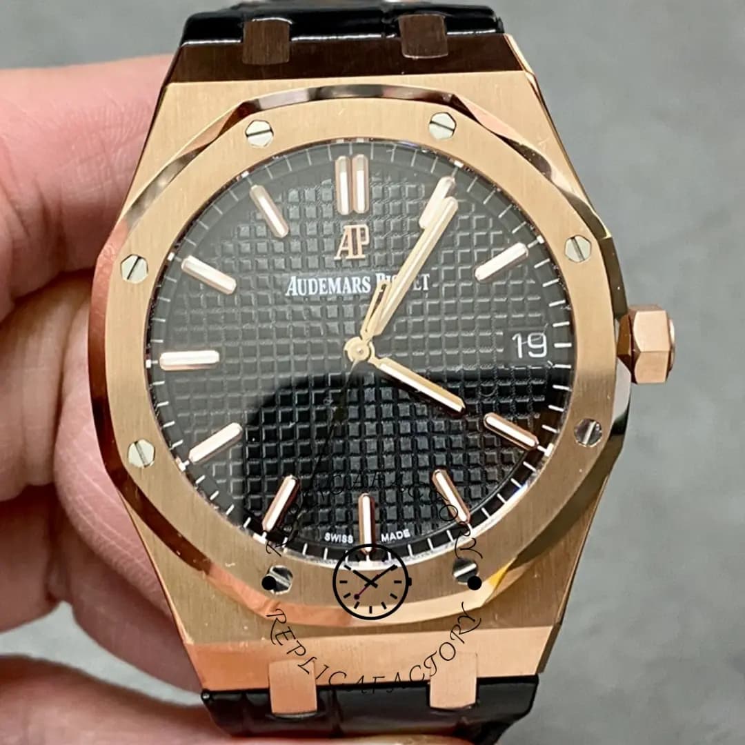 AP Royal Oak 41 Black Alligator Strap Replica 15500OR.OO.D002CR.01 Automatic — view 1