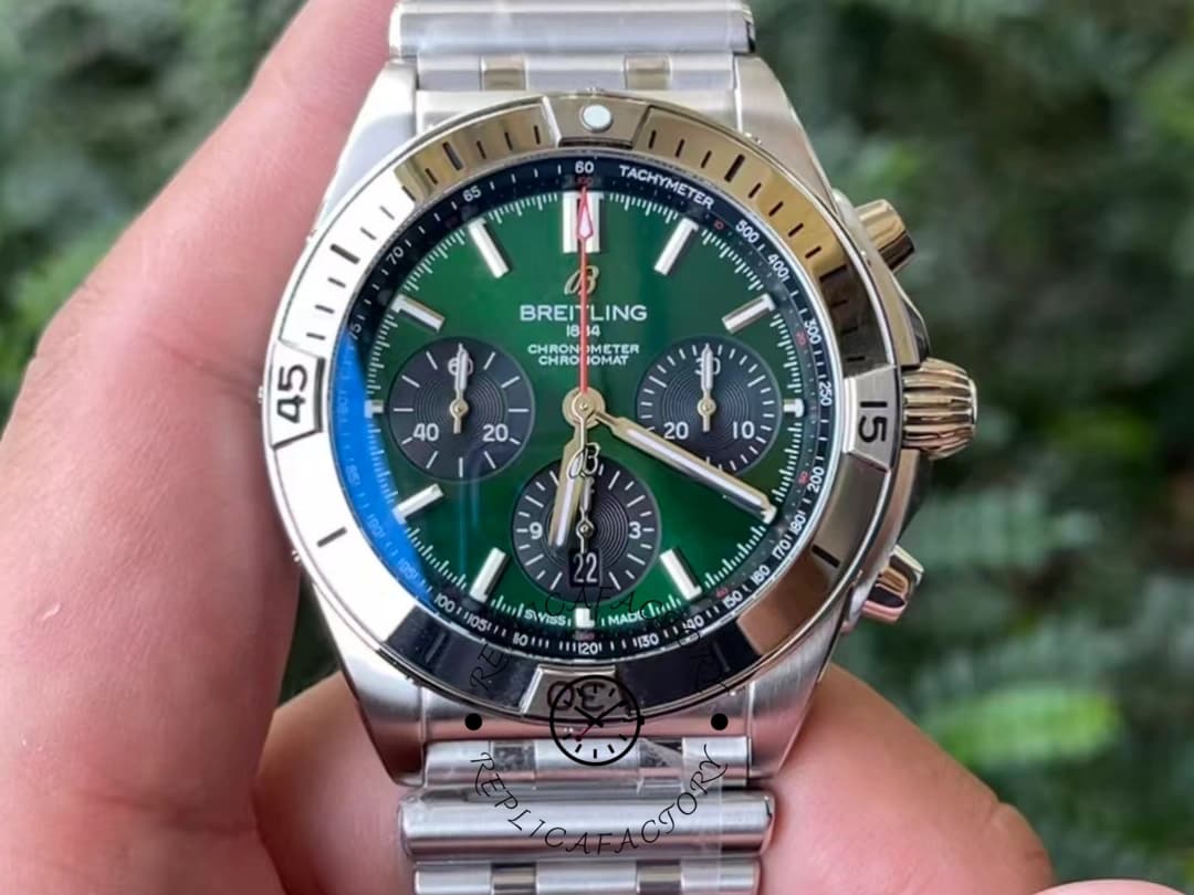 Breitling Chronomat B01 42 Chronograph AB0134101L2A1 Replica — view 1