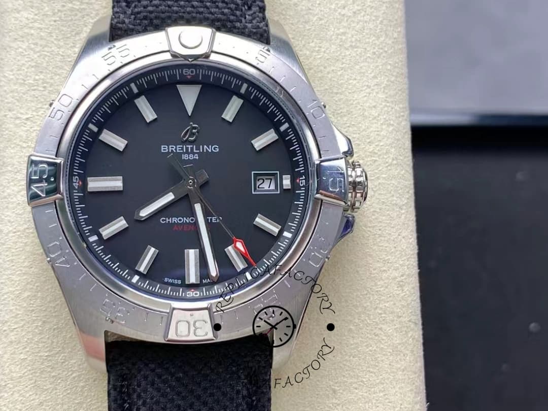 Breitling Avenger Automatic A17328101B1X1 42 Black Dial Replica — view 1