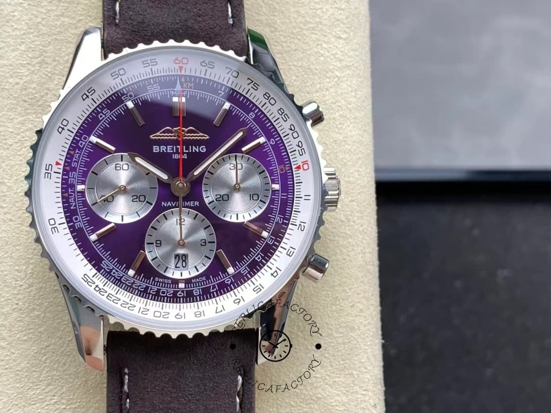 Breitling Navitimer B01 Chronograph 43 Calfskin Strap AB01385C1Q1A1 Replica — view 1