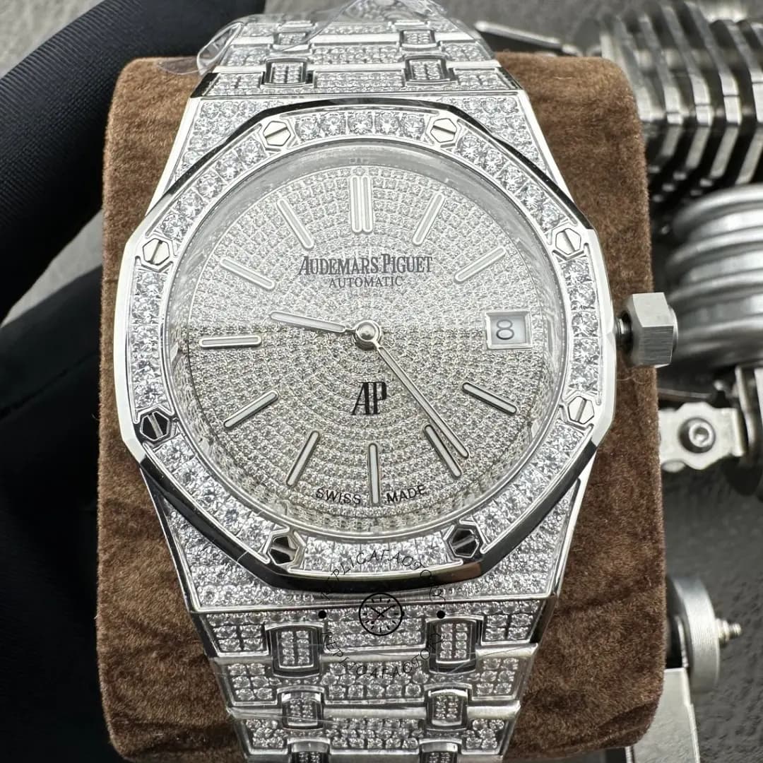 AP Replica Royal Oak 15202BC.ZZ.1241BC.01 Extra-Thin Diamond-Set — view 1