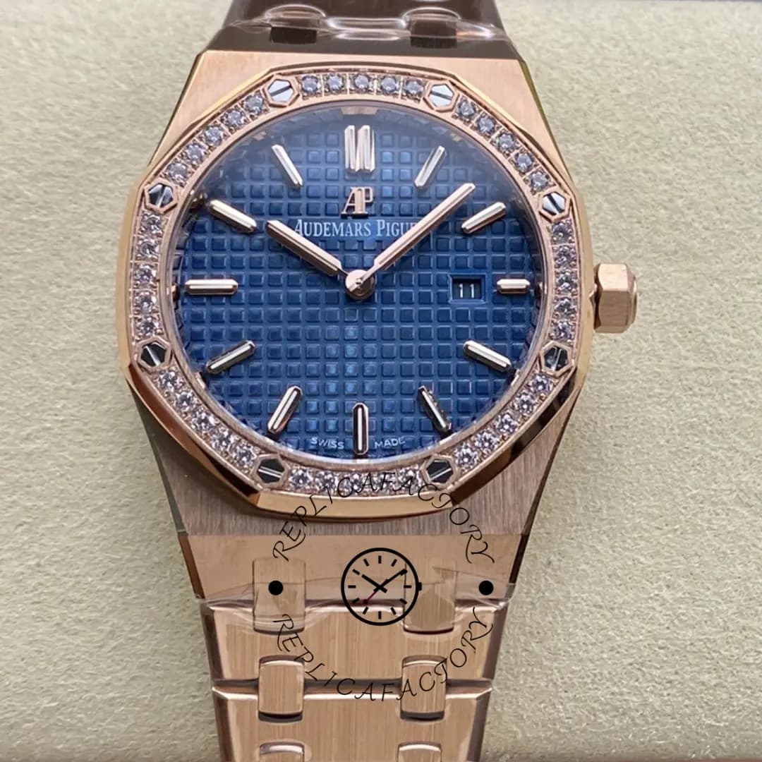 AP 67651OR.ZZ.1261OR.02 Royal Oak Quartz Replica 33 Diamond-Set — view 1