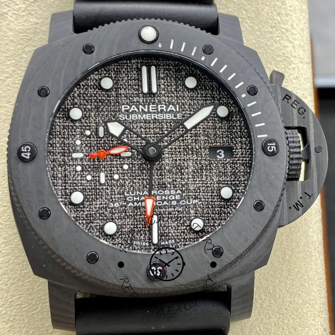 Panerai Luminor Submersible PAM01039 Replica Luna Rossa 47MM Men's Diver Watch — view 1