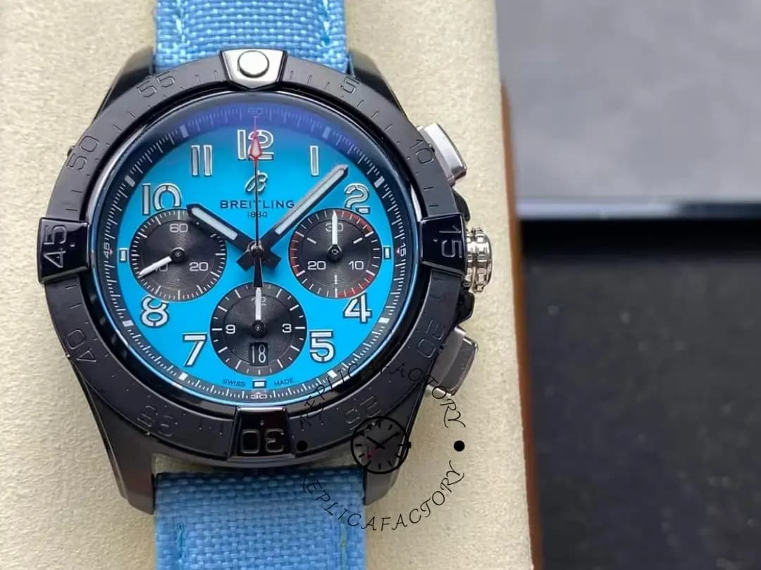 Breitling Avenger B01 Chronograph 42mm Night Mission SB0146101L1X1 Replica — view 1