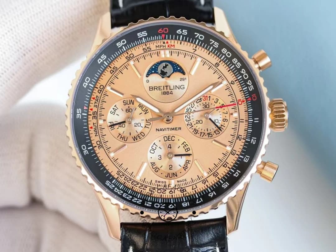Breitling Navitimer B19 Chronograph 43 RB19101A1H1P1 Replica — view 1