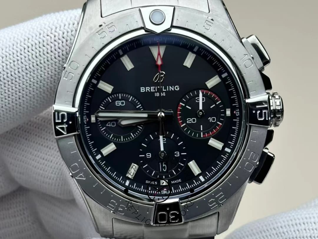 Breitling Avenger B01 Chronograph 44 Steel Men's Luxury Watch AB0147101B1A1 Replica — view 1