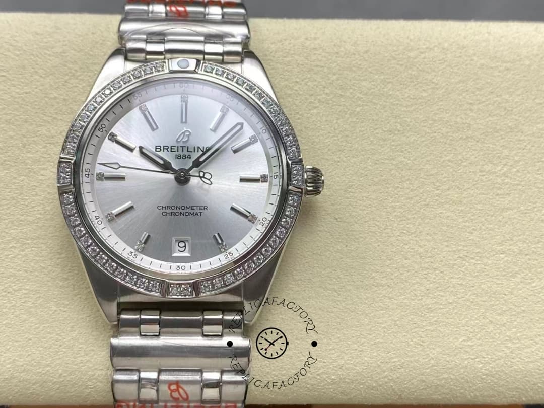 Breitling Chronomat 36mm Automatic Silver Dial A10380591A1A1 Replica — view 1