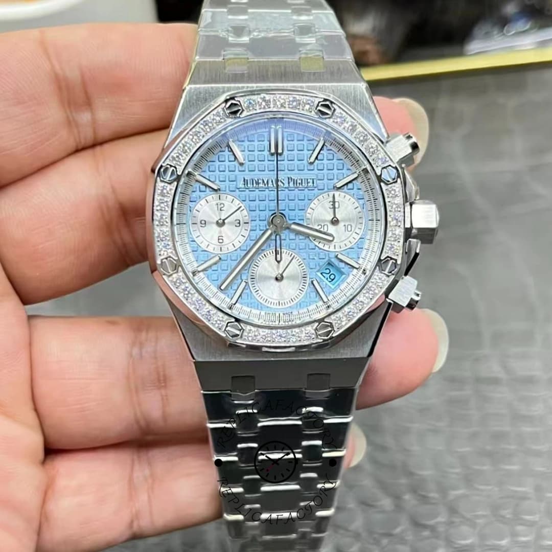 AP Royal Oak Chronograph 26715ST.ZZ.1356ST.01 Replica 38 Steel Bracelet — view 1