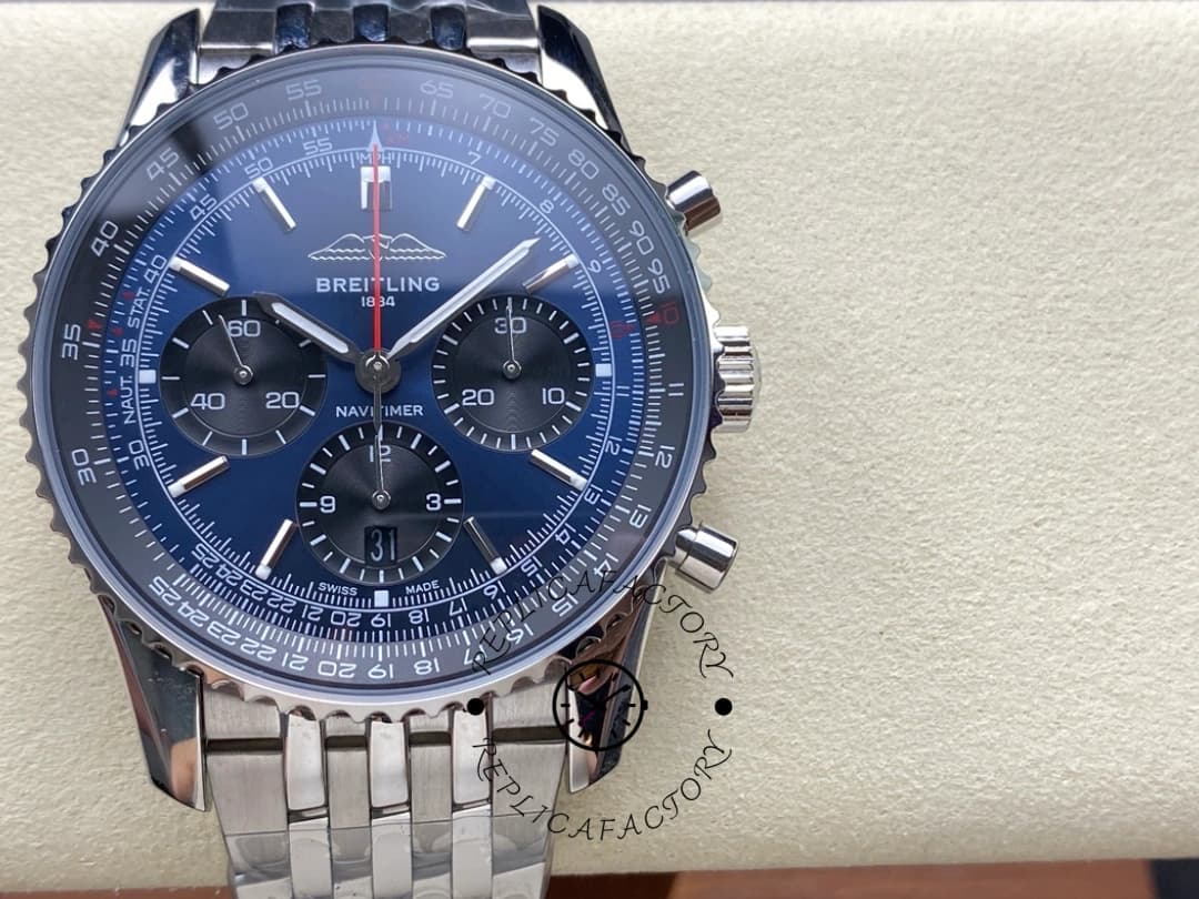 Breitling Navitimer B01 Chronograph Replica AB0139241C1A1 Men's Casual Watch — view 1