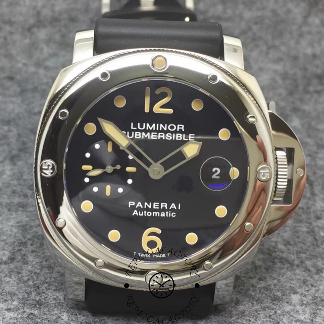 Panerai PAM 0024 1:1 Clone Luminor Submersible Watch — view 1