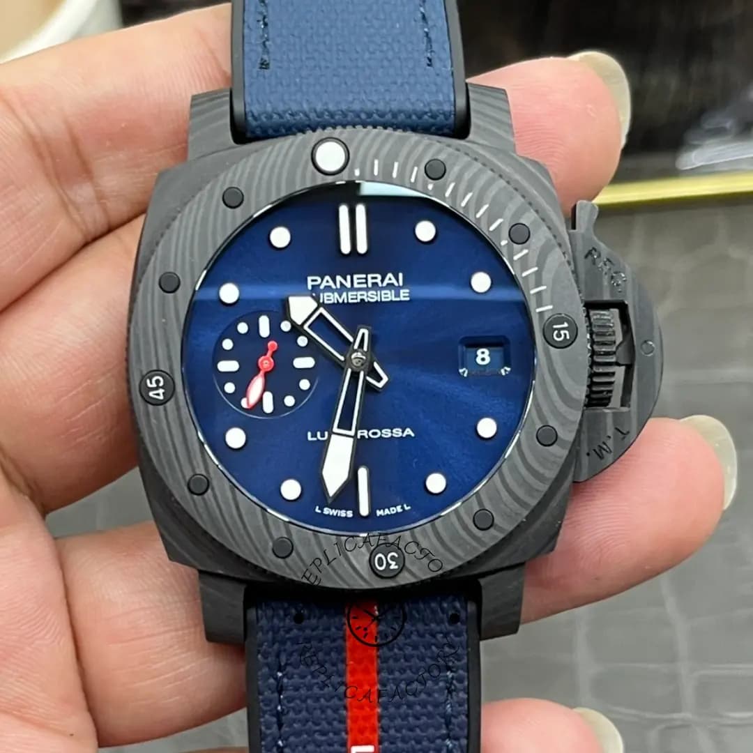 Panerai PAM01563 Luminor Submersible Luna Rossa Carbotech 1:1 Clone 42mm Blue Dial — view 1