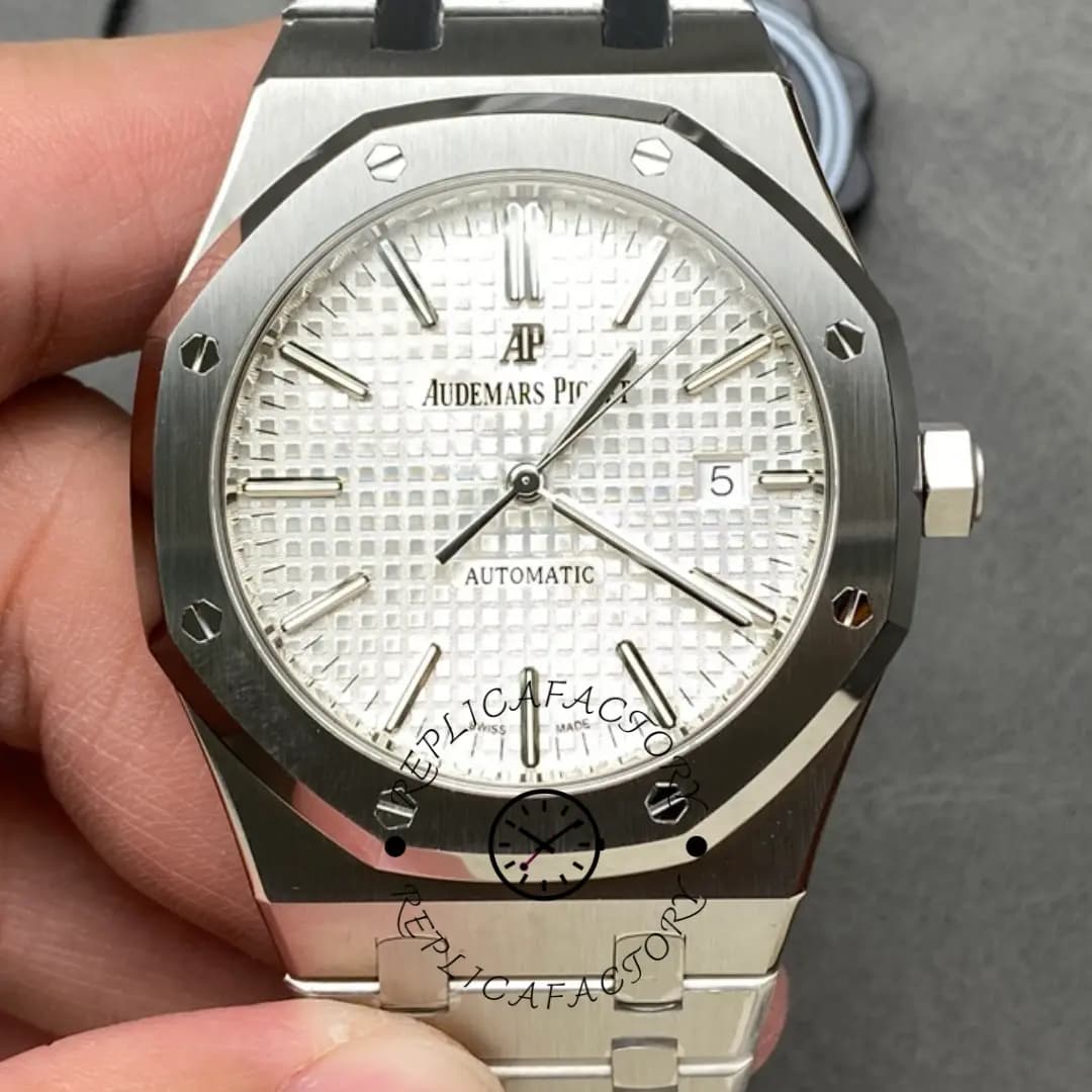 AP 15400ST.OO.1220ST.02 Royal Oak 41mm Silver Dial Replica Mens Watch — view 1