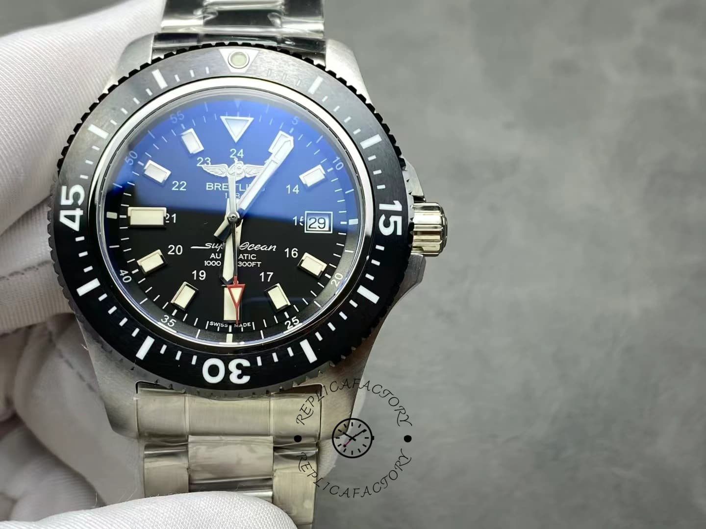 Breitling Superocean 44 Special Men's Watch Y1739310/BF45-162A Replica Black Dial — view 1