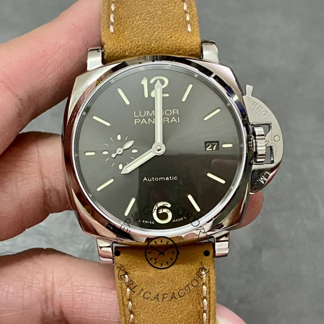 Panerai PAM00904 Luminor Due 1:1 Clone 3 Days Date 42mm Gray Dial — view 1