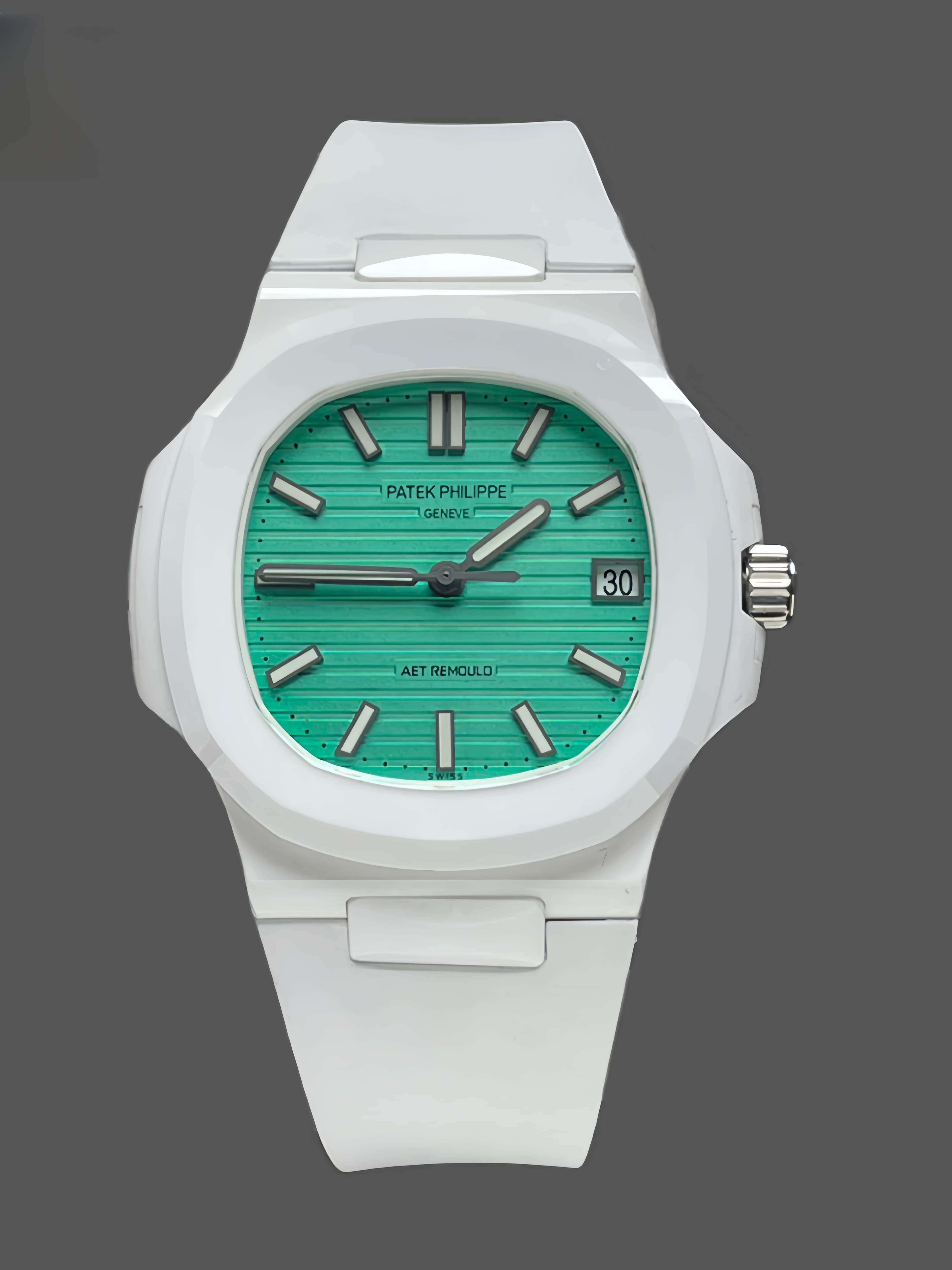 Patek Philippe Nautilus Green Dial 5711 40MM Watch — view 1