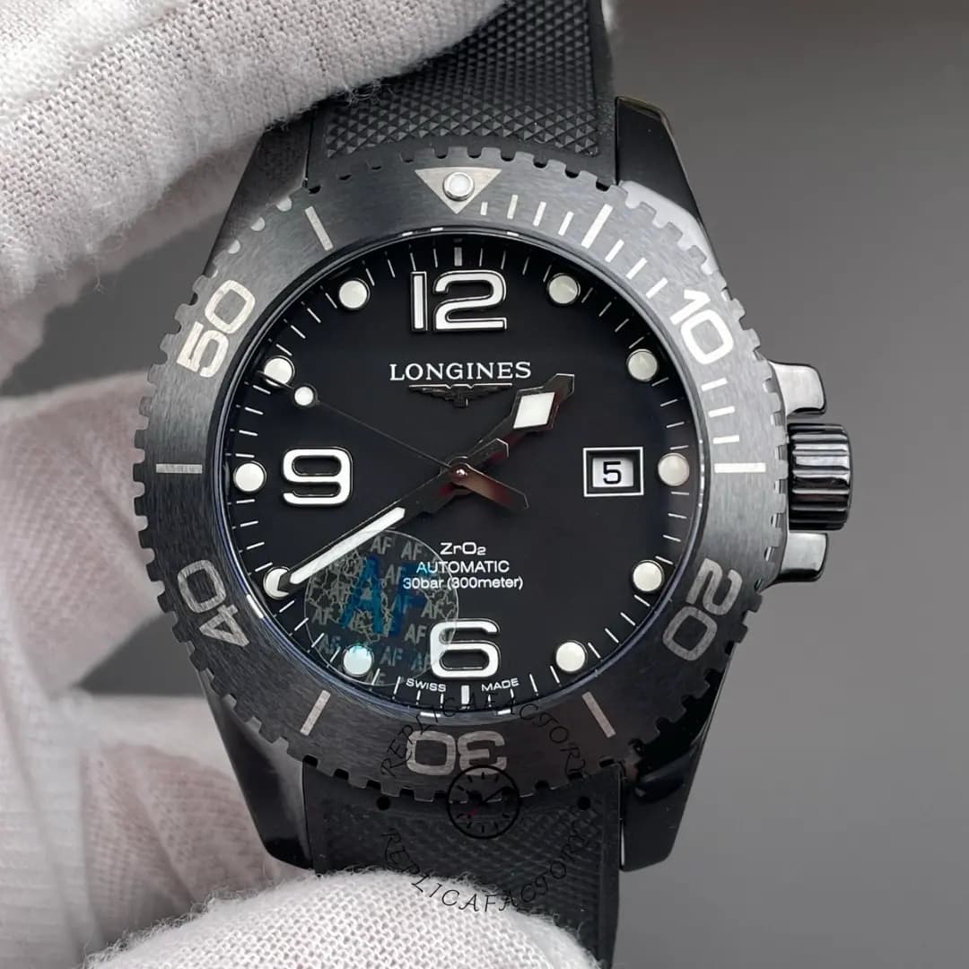 1:1 Clone Longines HydroConquest L3.784.4.56.9 43mm Rubber All-Black Ceramic — view 1