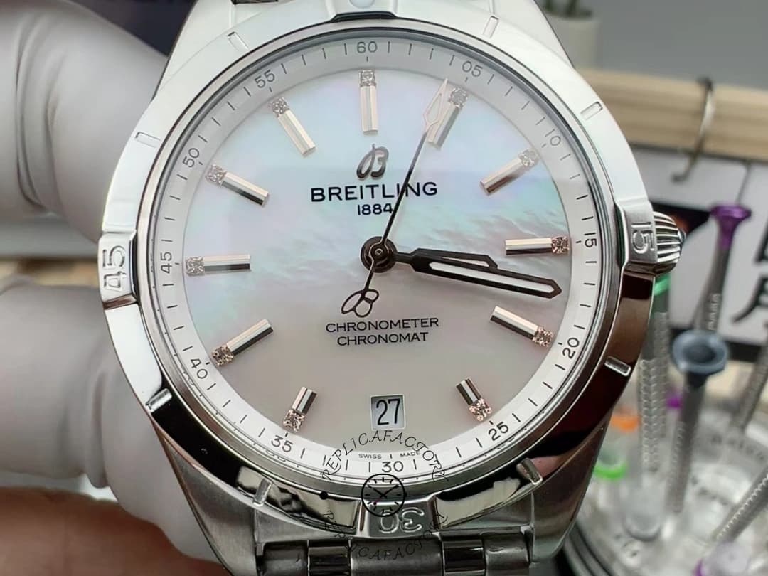 Breitling Chronomat Automatic A10380101A4A1 36mm Replica — view 1