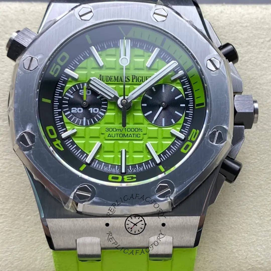 1:1 Clone AP Royal Oak Offshore Diver 42 26703ST.OO.A038CA.01 Green Rubber Strap — view 1