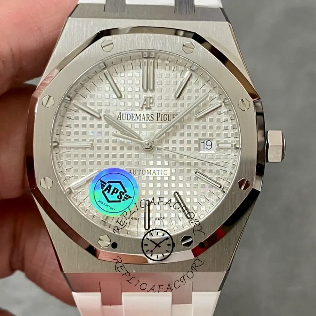 AP Replica Royal Oak Selfwinding 15400ST.OO.1220ST.02 41 Silver Dial — view 1