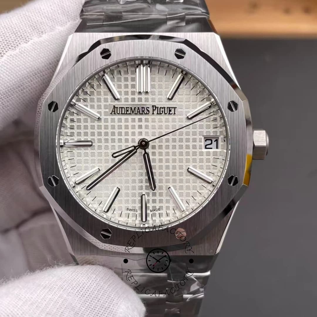 AP Royal Oak 50th Anniversary 15510ST.OO.1320ST.03 Replica Silve Dial — view 1