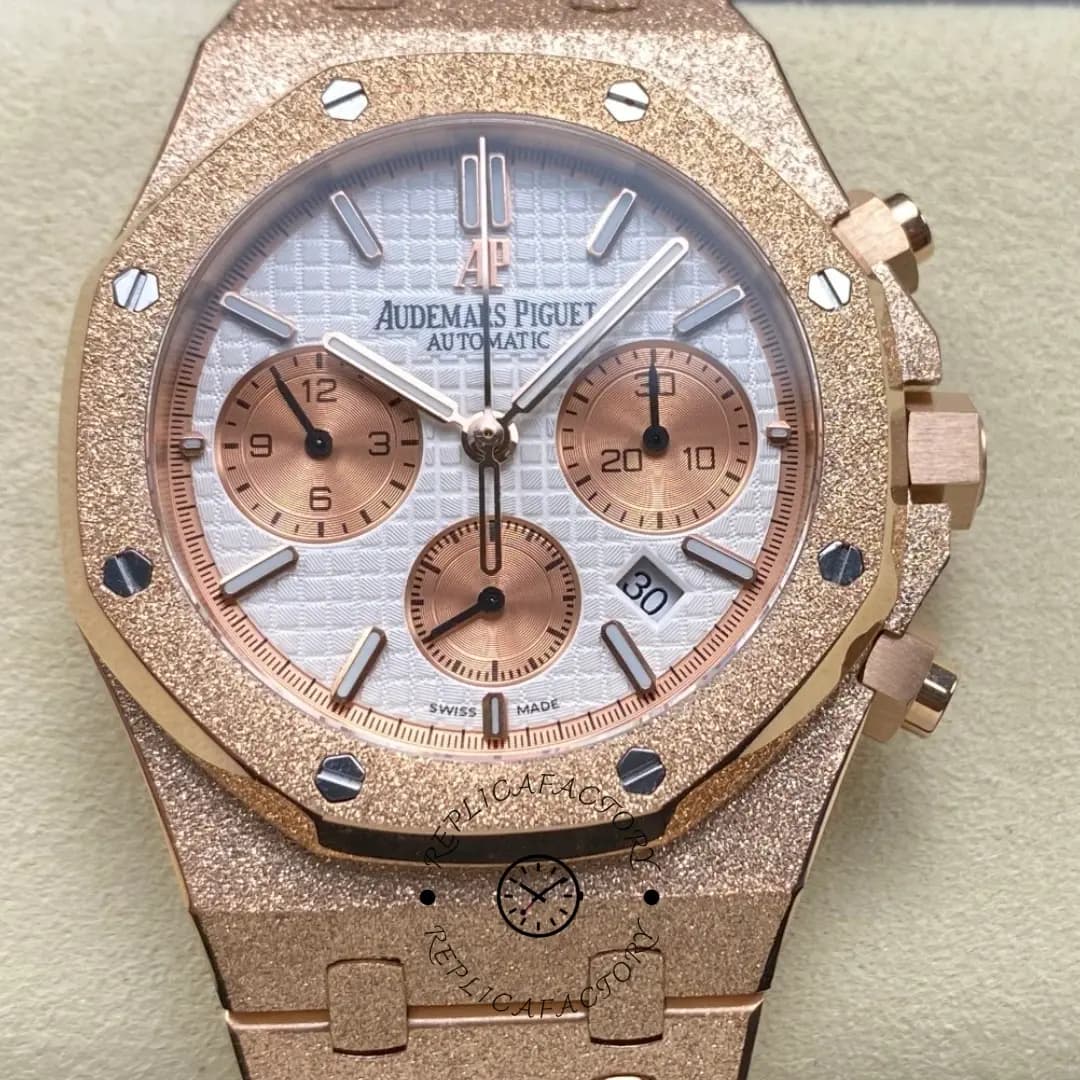 Replica AP Royal Oak Frosted Rose Gold 26239OR.GG.1224OR.01 41mm Silver Dial — view 1