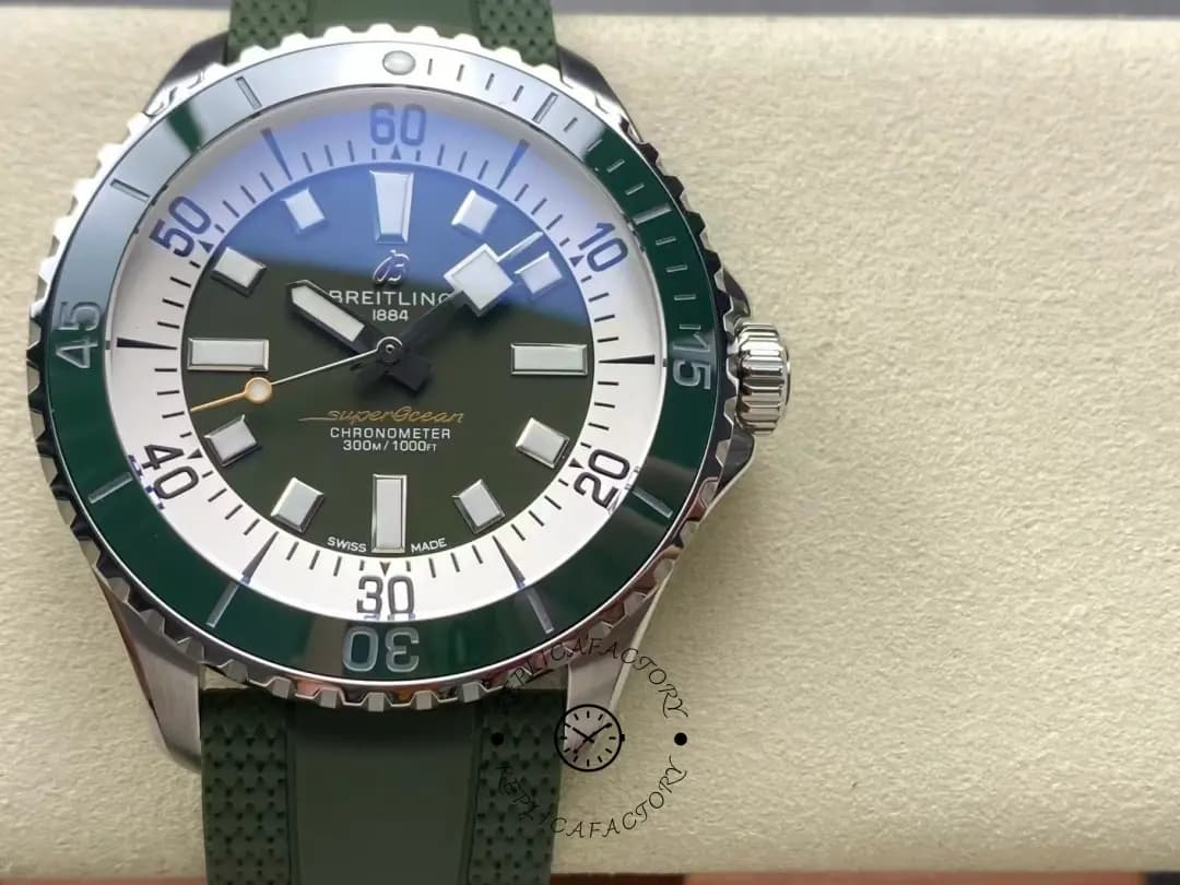 Breitling Superocean Automatic 44 Green Men's Diving Watch A17376A31L1S1 Replica — view 1