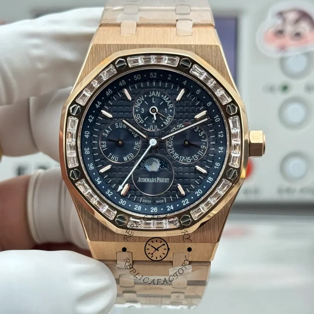 AP 26598BC.ZZ.1220BC.01 Royal Oak 41 Blue Dial 1:1 Clone Rose Gold — view 1