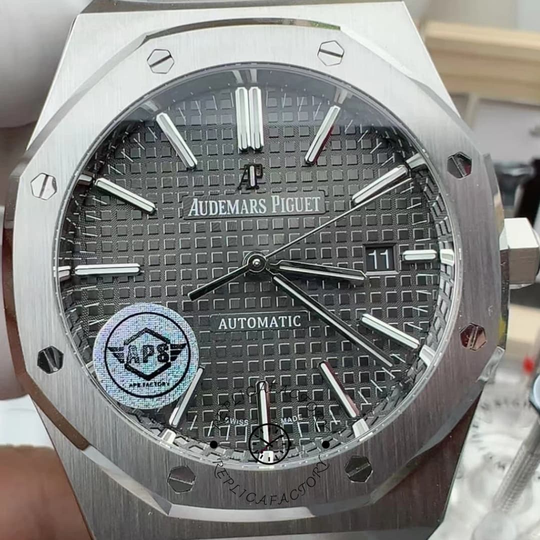 AP Royal Oak Replica Automatic 41 15400ST.OO.1220ST.04 Gray Dial — view 1