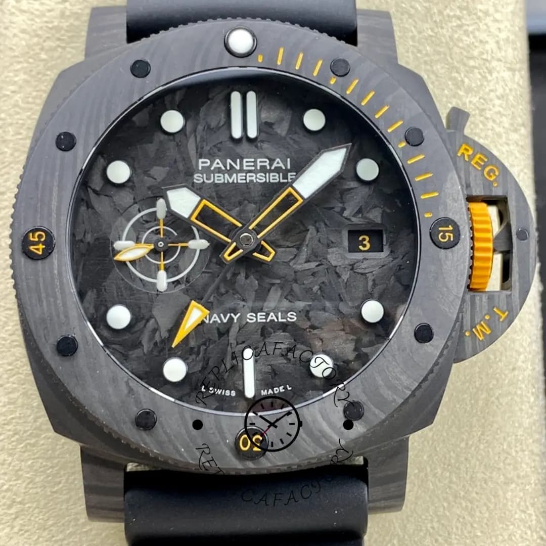 Panerai PAM01324 Submersible 1:1 Clone GMT Navy Seals Carbon Diver Watch — view 1