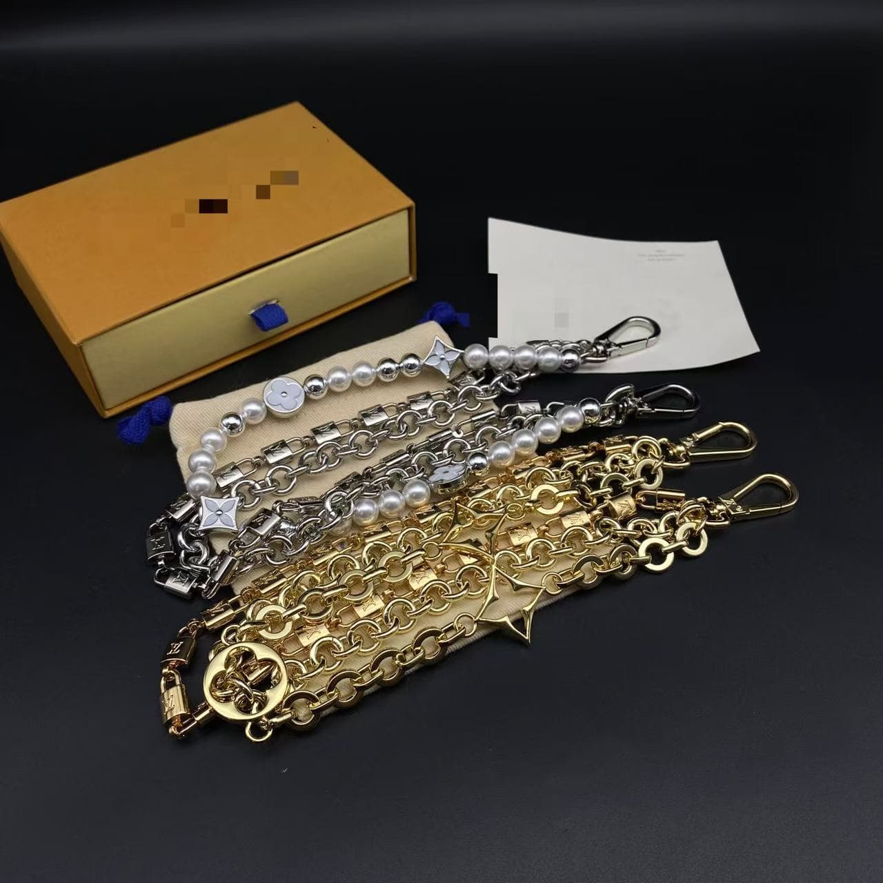 Lock Bag Chain — view 1