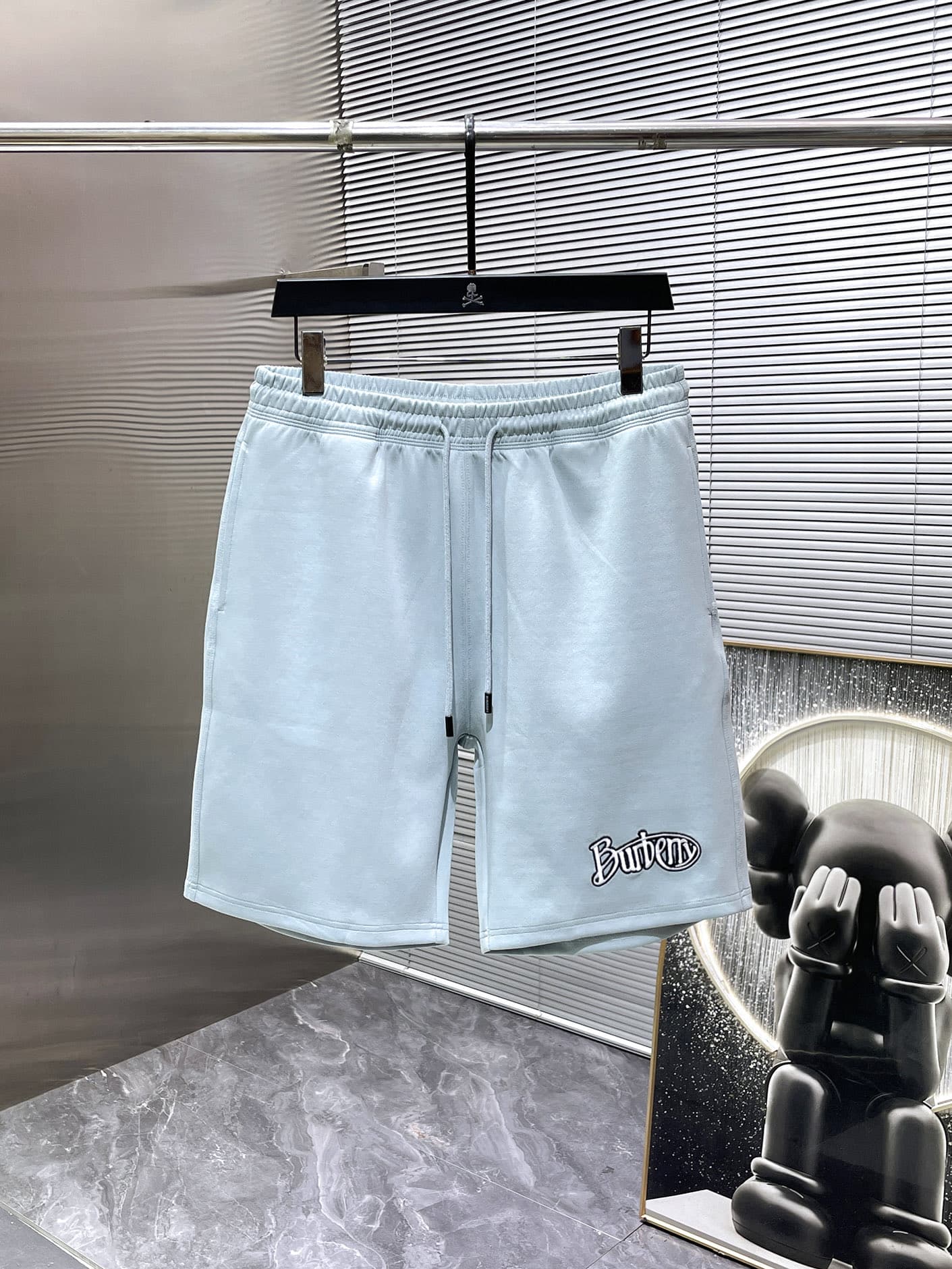 Shorts — view 1