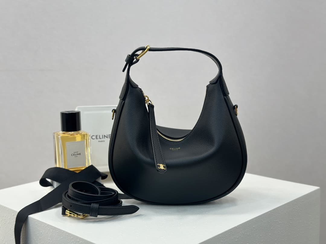 Teen Lulu Grained-Leather Handbag — Black — view 1