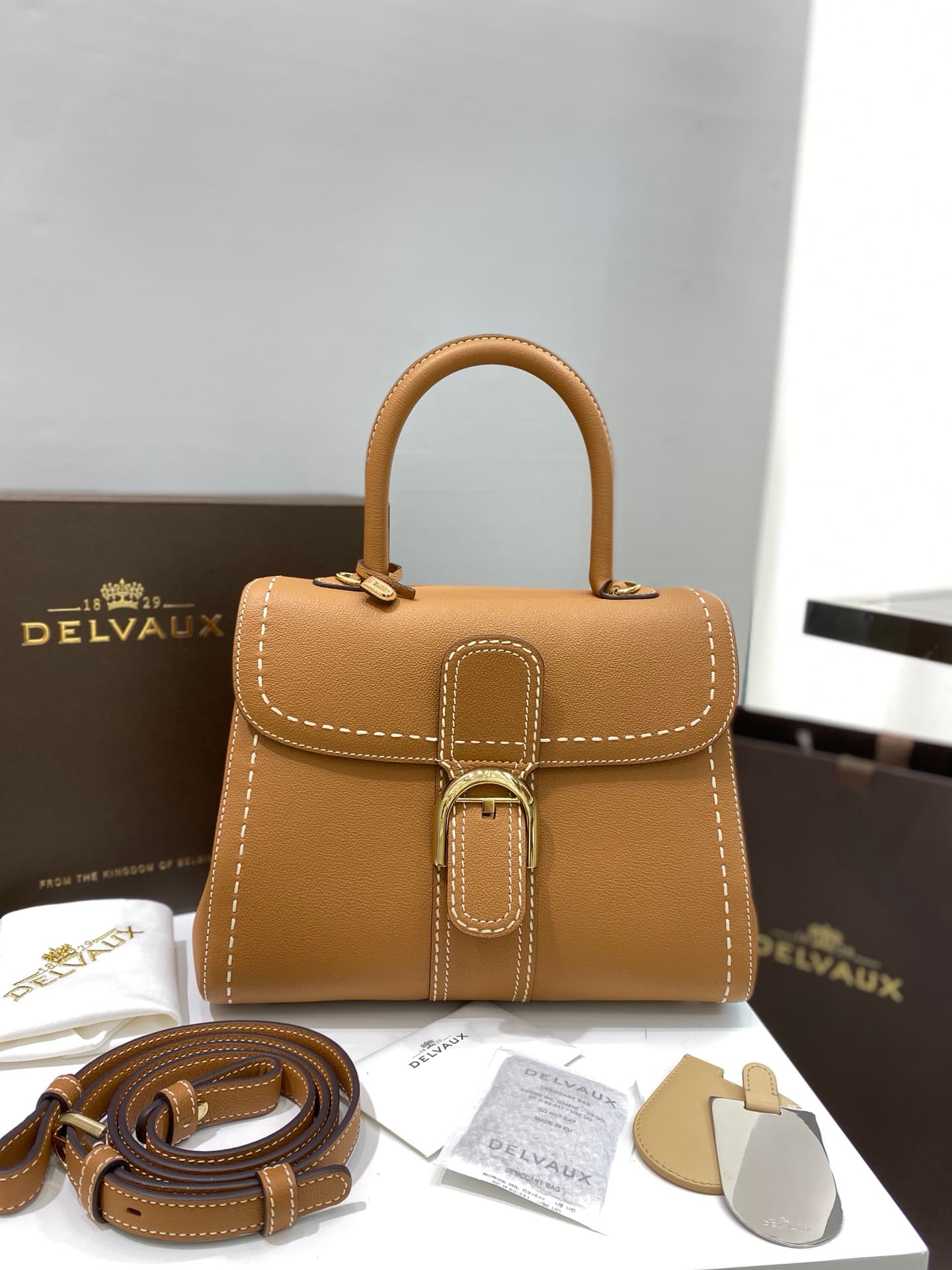 Brillant MM 28 — Caramel — view 1