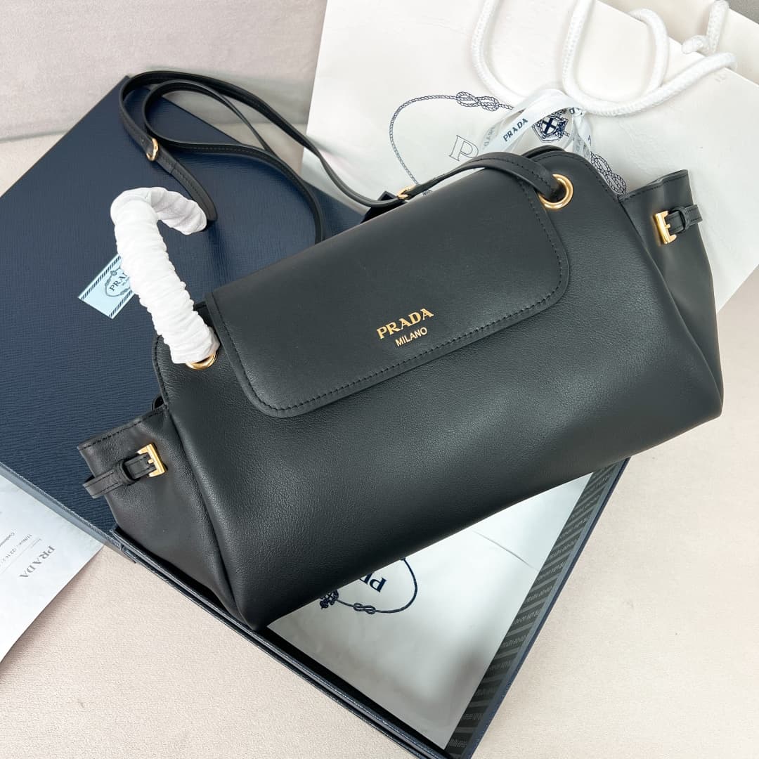 Carry Baguette Bag 1BD403 — Black — view 1